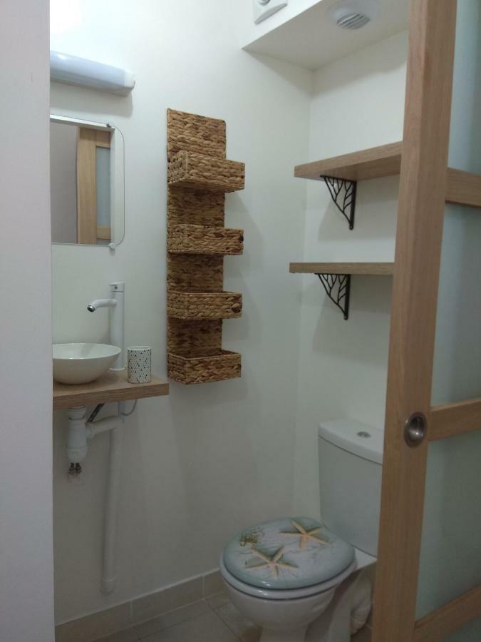 Chic Studio Near Paris Apartamento Saint-Denis-en-Margeride Exterior foto